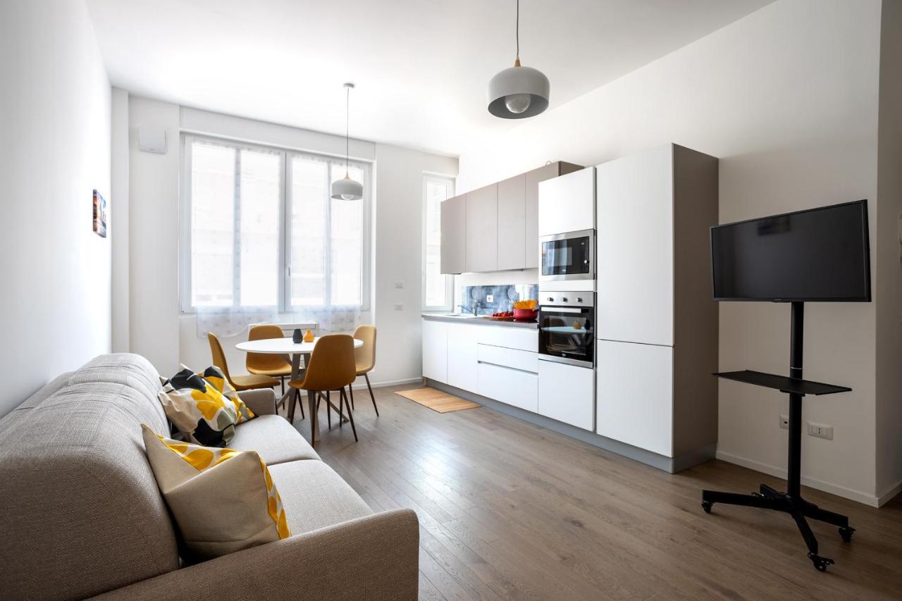 Navigli - Center Modern Suite, Fast Wi-fi & Tram Apartment Milan